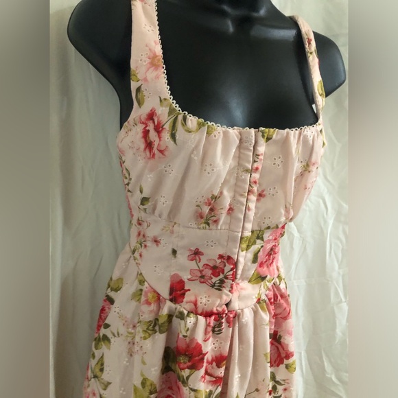 Jessica Simpson red roses eyelet lace fit & flare dress size medium brand new - Picture 6 of 17